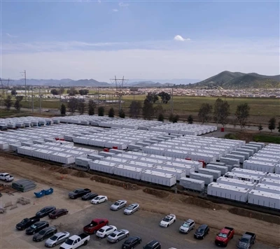 El febrer de 6 GW de nova capacitat fotovoltaica de França va provocar un pre...